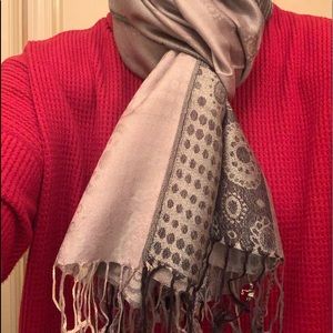 Beautiful Pashmina Scarf - grey tones